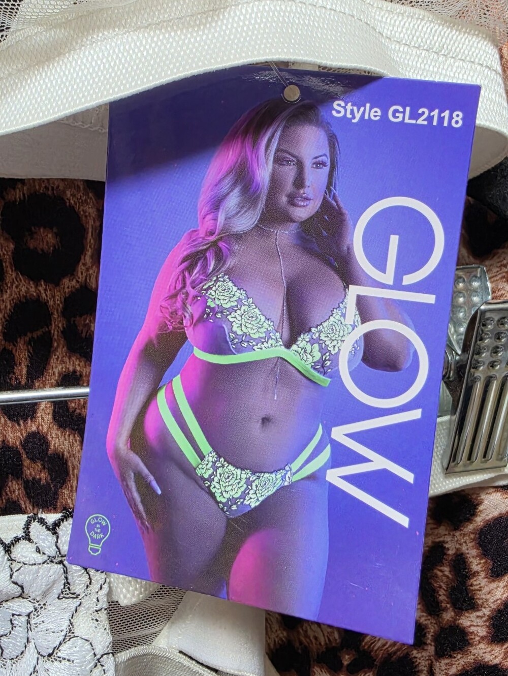 Fantasy Longerie Glow Night Vision Bralette & Panty Set. Queen